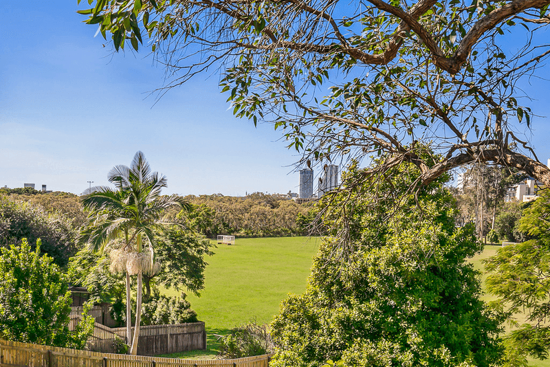 55 Gould Road, HERSTON, QLD 4006