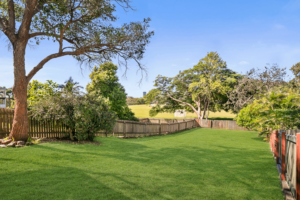 55 Gould Road, HERSTON, QLD 4006