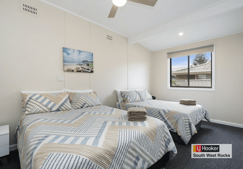 Unit 1,2,3 & 4/22-24 McIntyre Street, SOUTH WEST ROCKS, NSW 2431