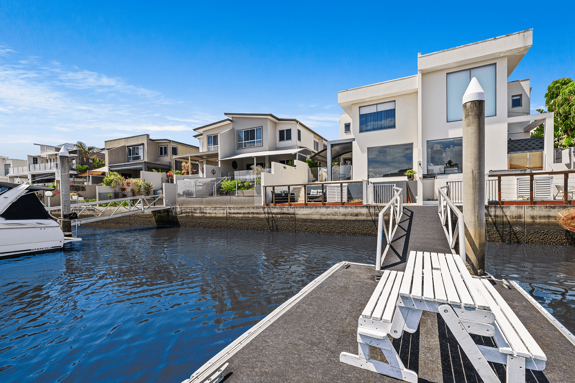 2/11 South Quay Drive, BIGGERA WATERS, QLD 4216