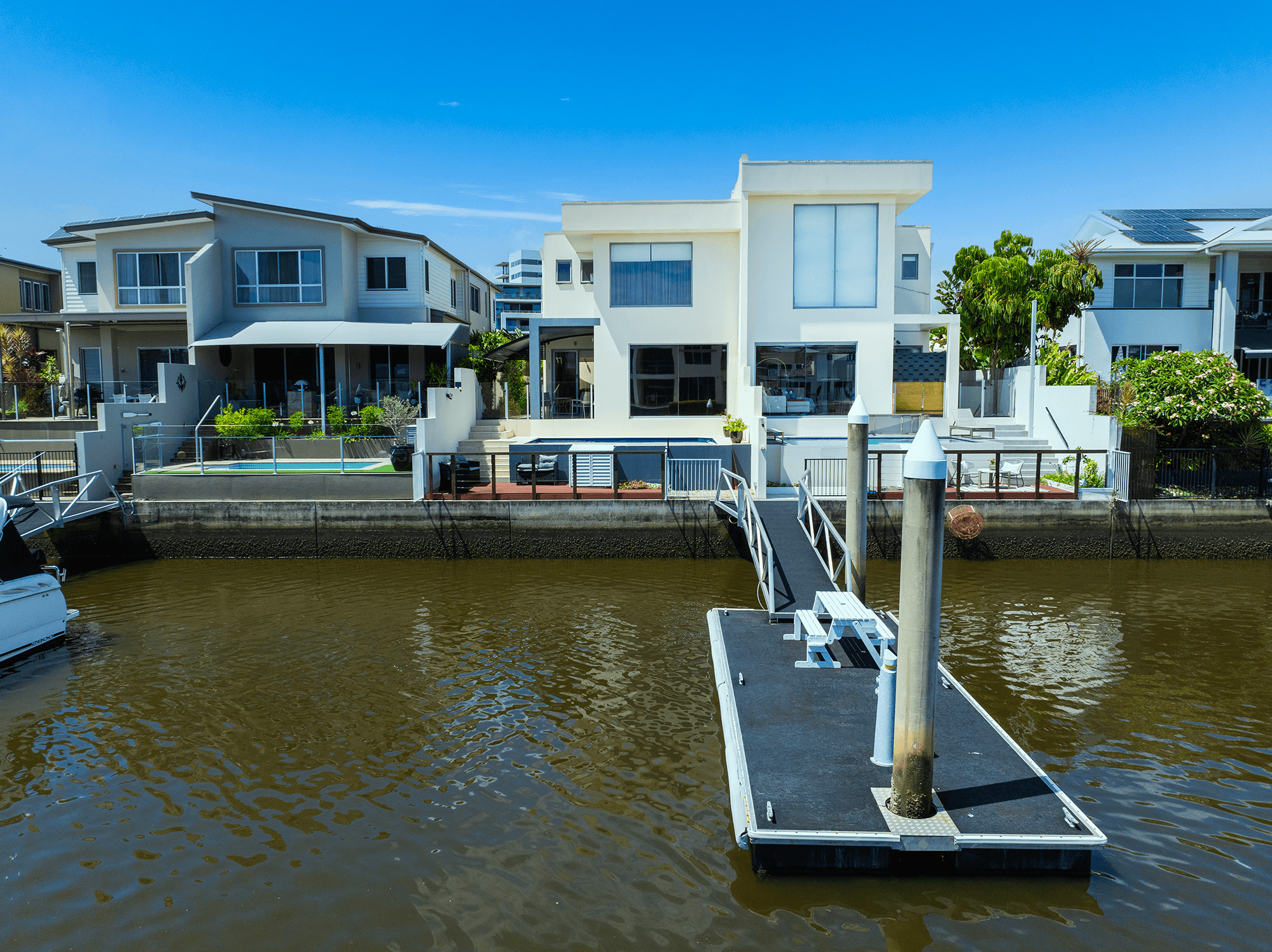 2/11 South Quay Drive, BIGGERA WATERS, QLD 4216