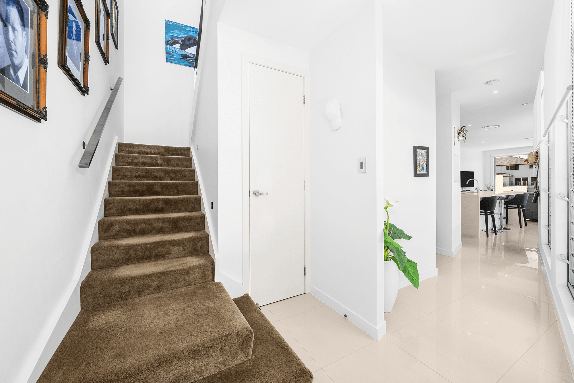 2/11 South Quay Drive, BIGGERA WATERS, QLD 4216