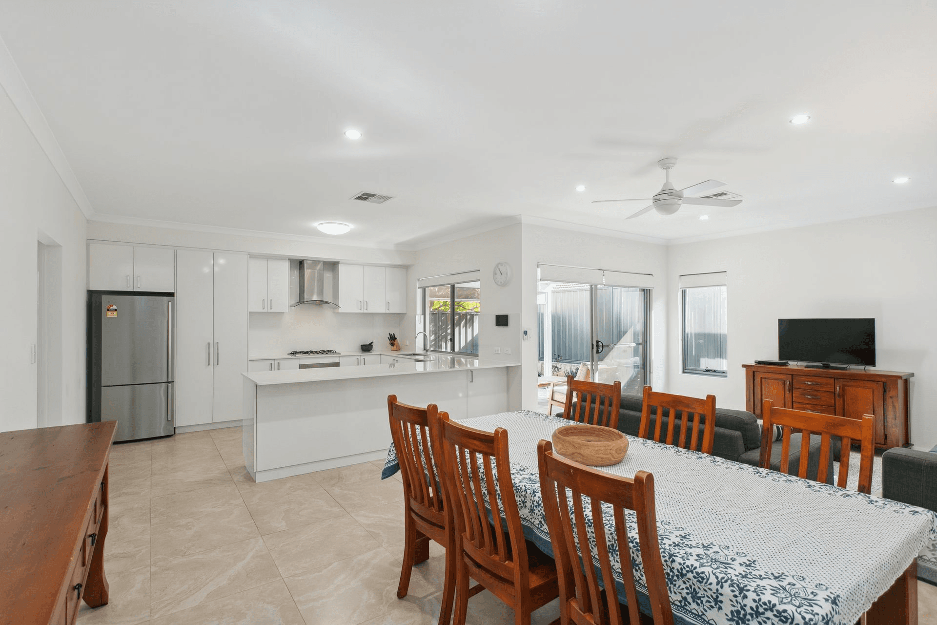 3/211 Royal Street, YOKINE, WA 6060
