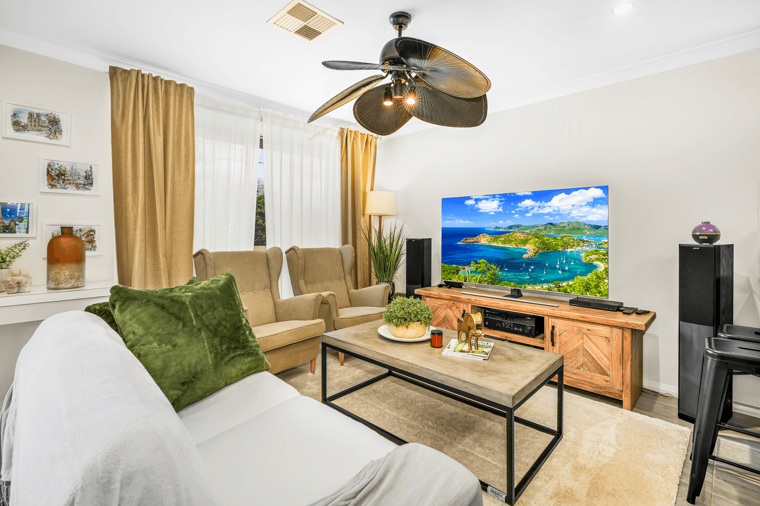 137 Glenmore Ridge Drive, GLENMORE PARK, NSW 2745