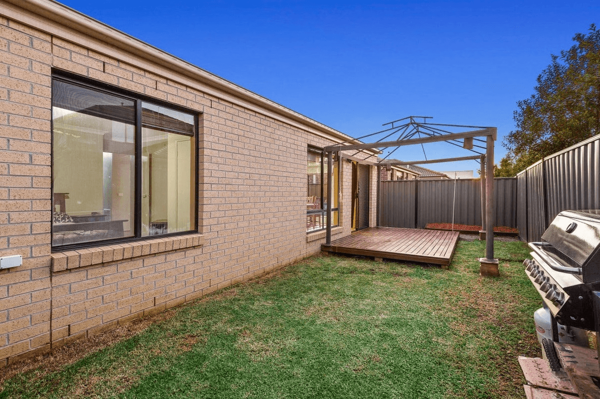 16 Palace Street, Point Cook, VIC 3030