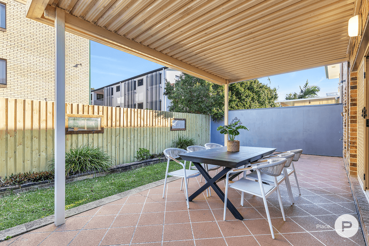 2/18 Hutchins Street, Kedron, QLD 4031