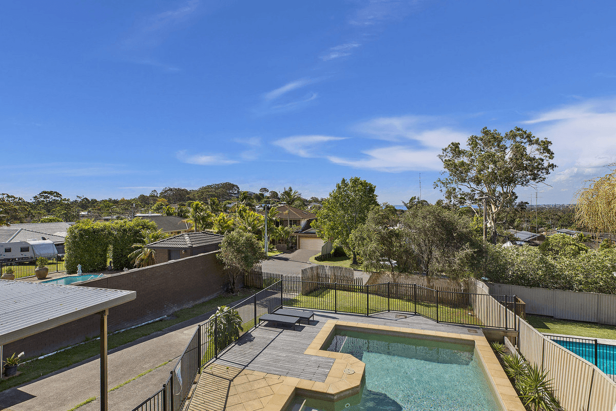 11 Talara Avenue, BATEAU BAY, NSW 2261