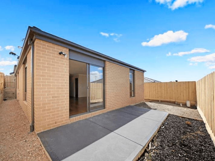 4 Heddle Parade, MERNDA, VIC 3754