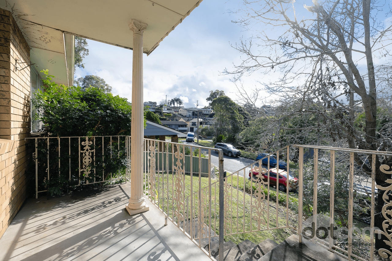 27 Pasadena Crescent, Macquarie Hills, NSW 2285