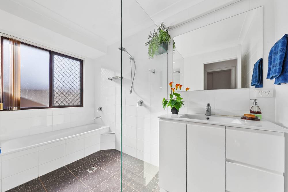 7 Gabrielle Court, ALBANY CREEK, QLD 4035