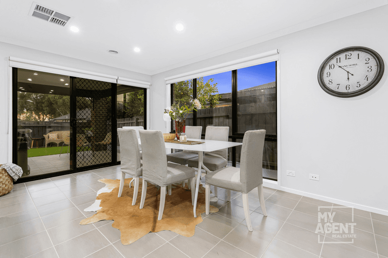 17 Feldgrau Rise, Epping, VIC 3076