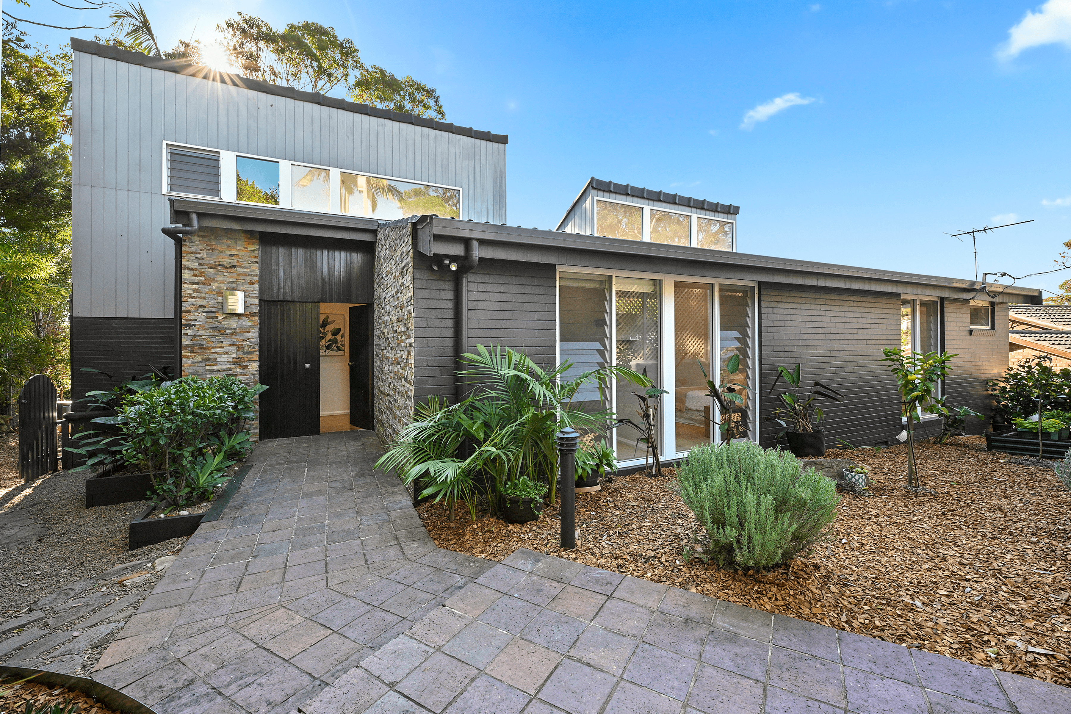 10 Silvertop Close, WESTLEIGH, NSW 2120