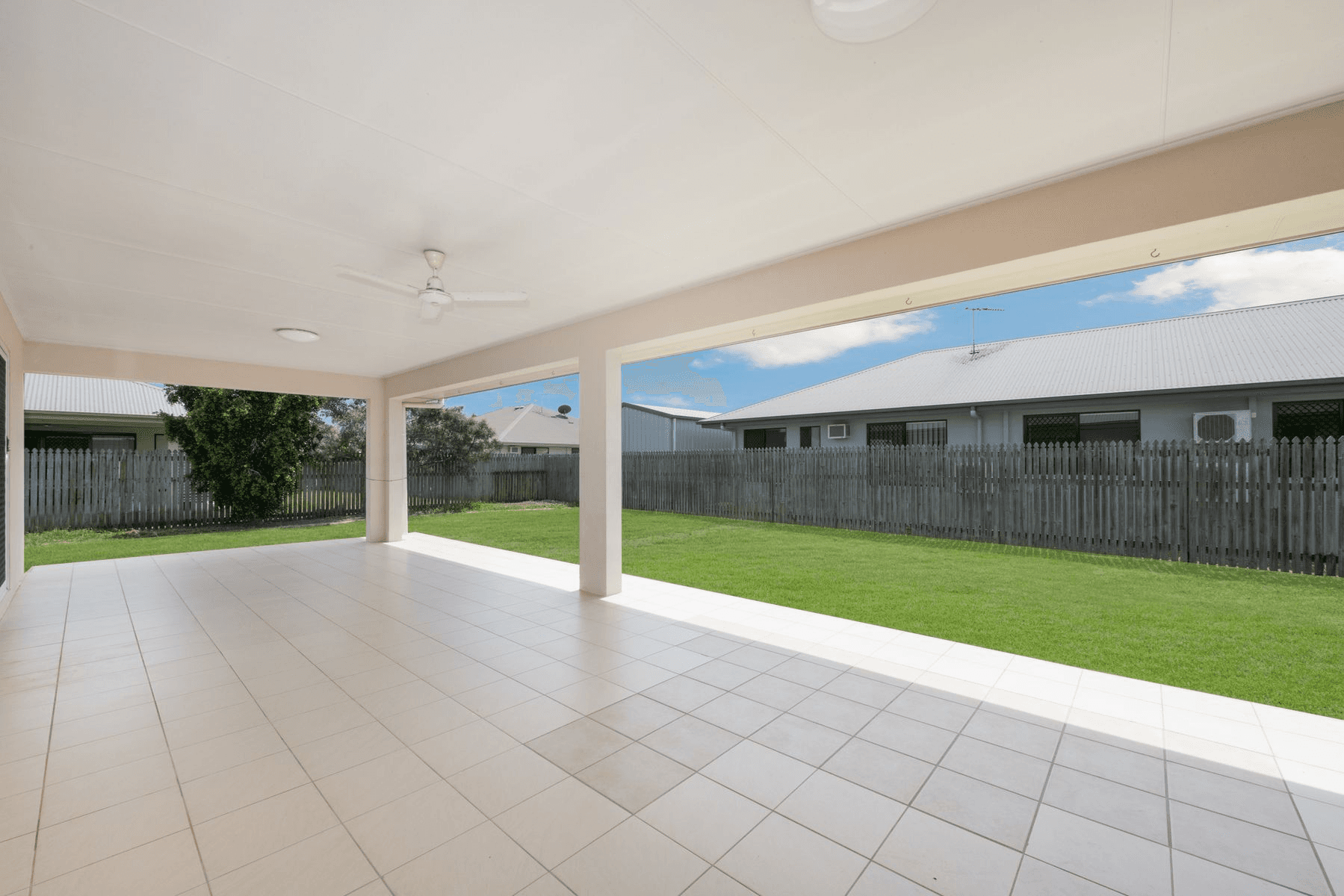 7 Newbury Drive, MOUNT LOW, QLD 4818
