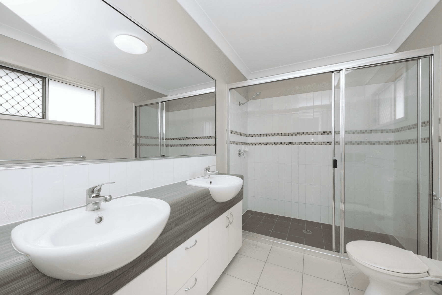 7 Newbury Drive, MOUNT LOW, QLD 4818