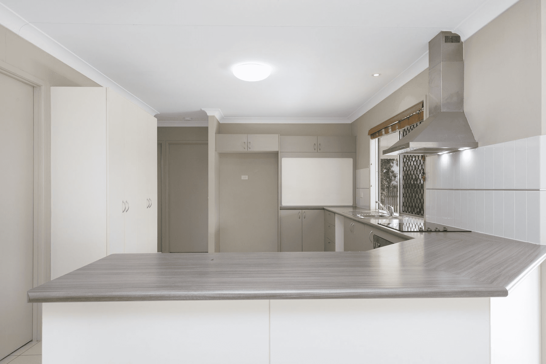 7 Newbury Drive, MOUNT LOW, QLD 4818