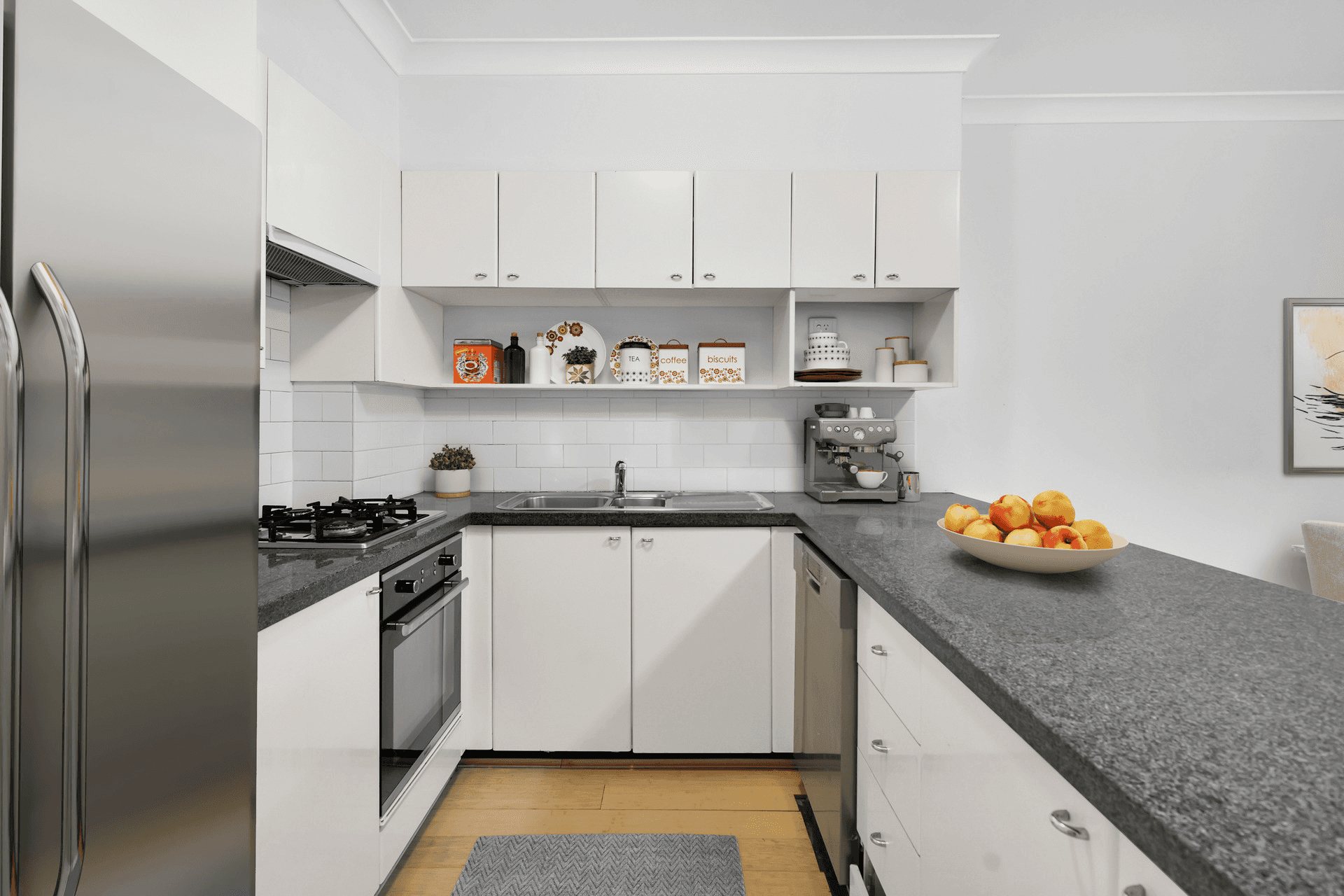 M03/39 McLaren Street, North Sydney, NSW 2060