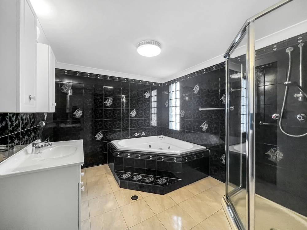 29 Mitchell Street, BOWEN, QLD 4805