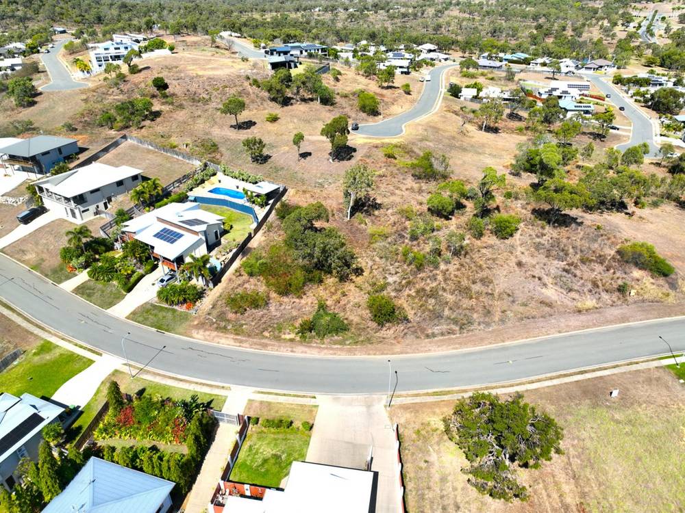27 Seacove Crescent, BOWEN, QLD 4805