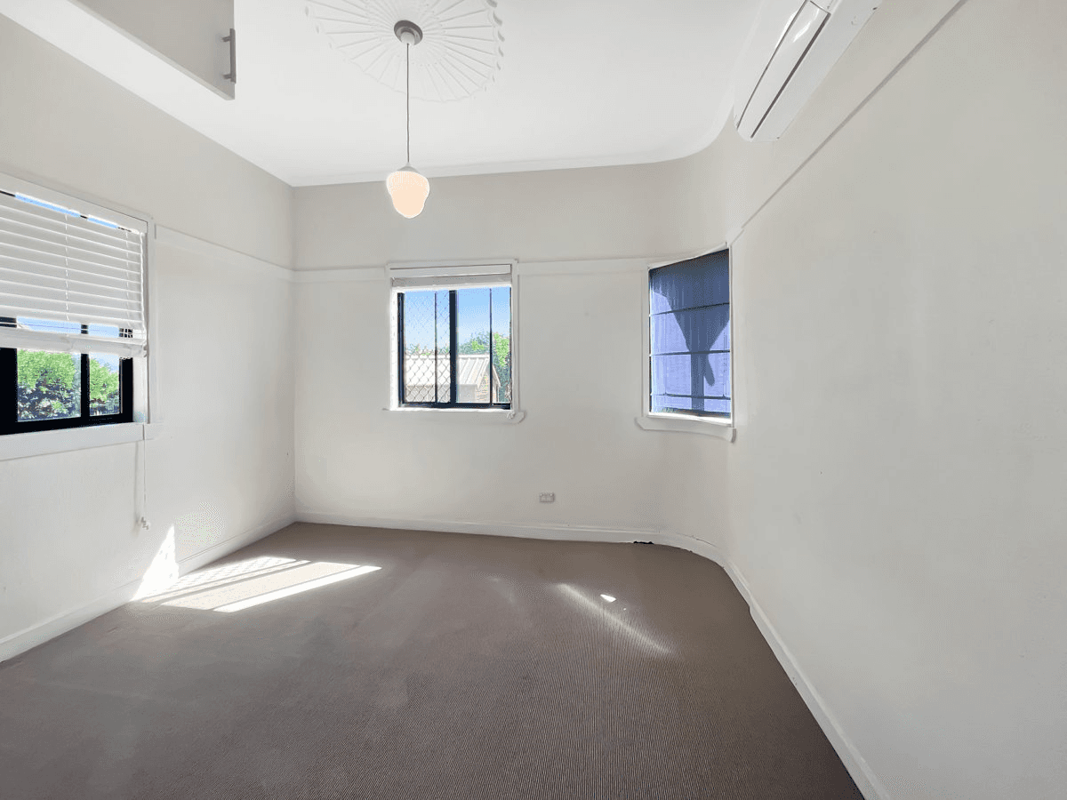 29 Mitchell Street, BOWEN, QLD 4805