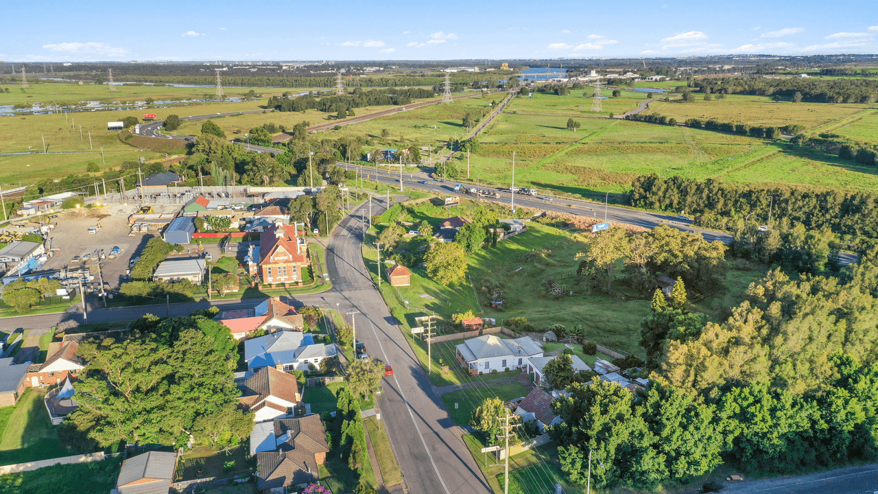 8 Anderson Drive, TARRO, NSW 2322