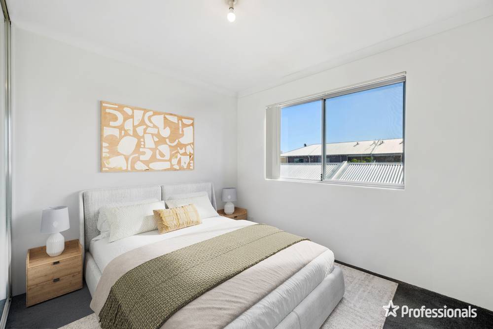 2/18 Gibbs Street, EAST CANNINGTON, WA 6107