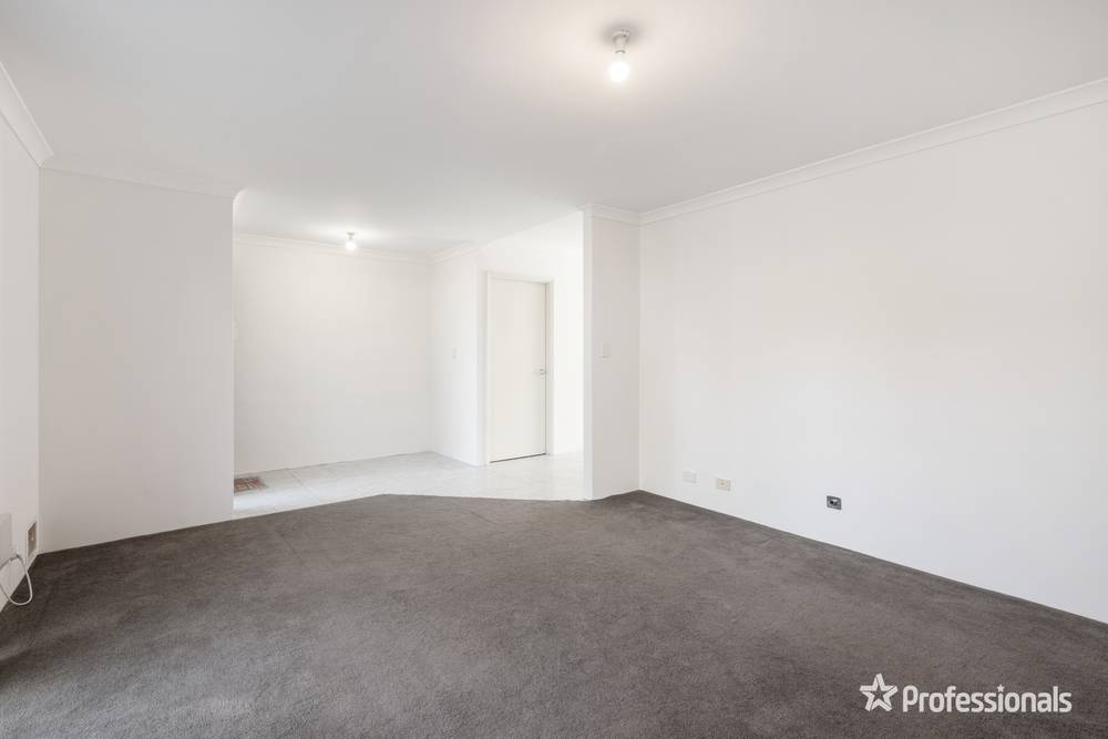 2/18 Gibbs Street, EAST CANNINGTON, WA 6107