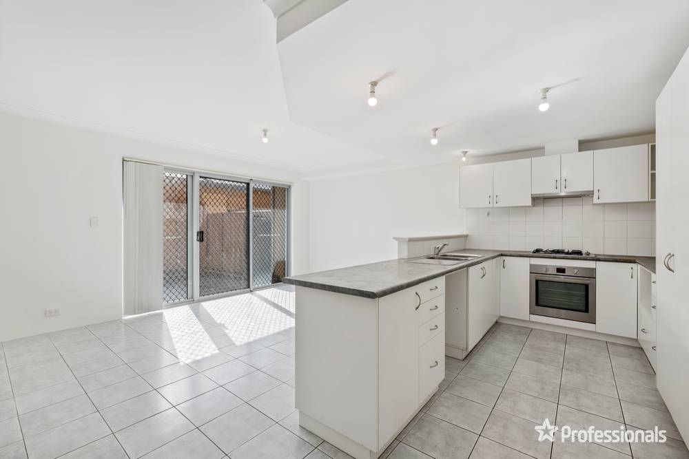 2/18 Gibbs Street, EAST CANNINGTON, WA 6107