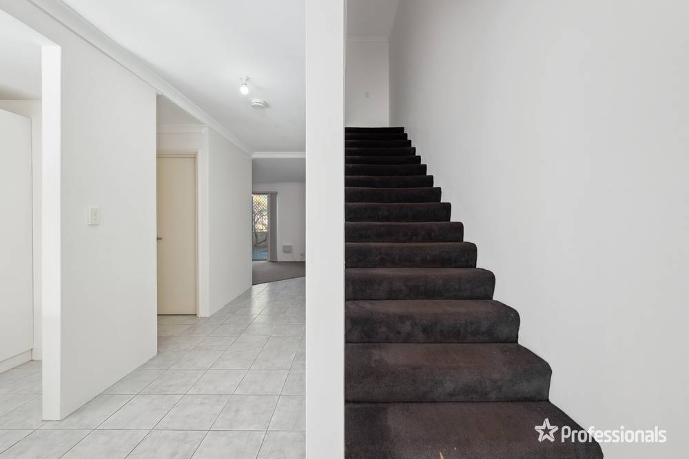 2/18 Gibbs Street, EAST CANNINGTON, WA 6107