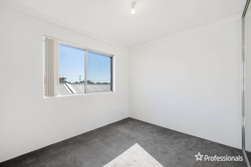 2/18 Gibbs Street, EAST CANNINGTON, WA 6107