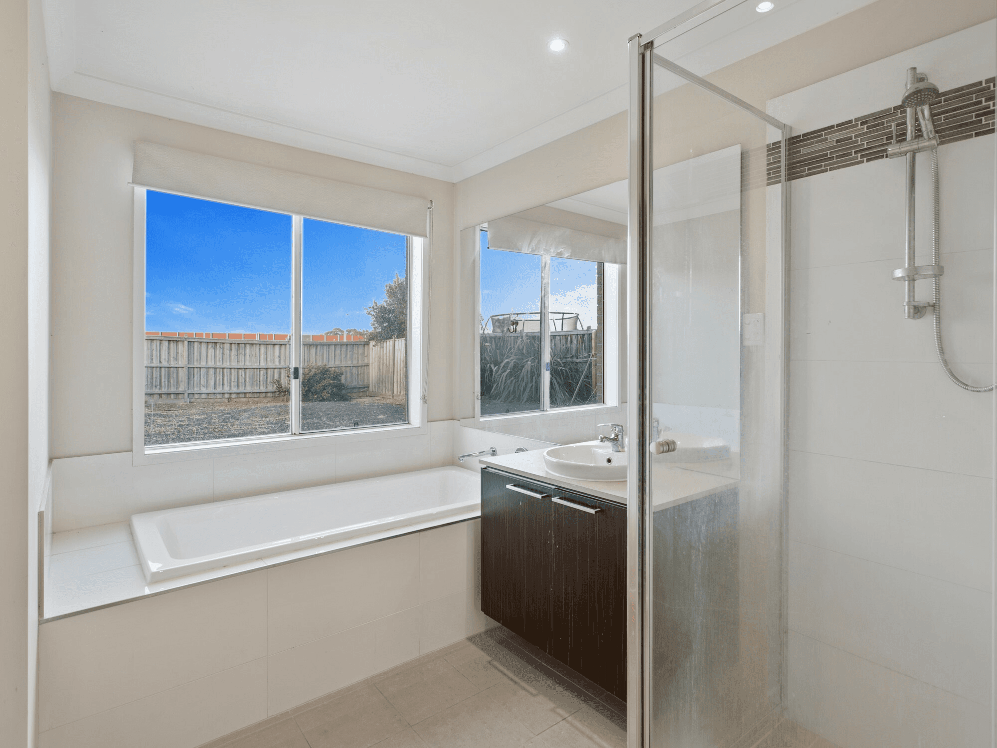 42 Pinrush Rd, Brookfield, VIC 3338