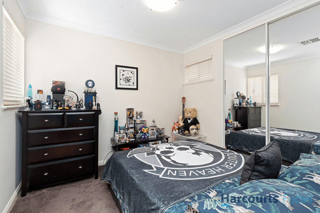 1B Cranbrook Pass, CANNING VALE, WA 6155