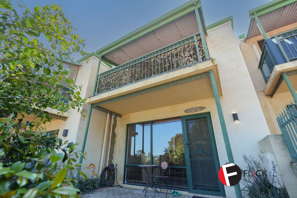6/1 Piccadilly Circle, Joondalup, WA 6027