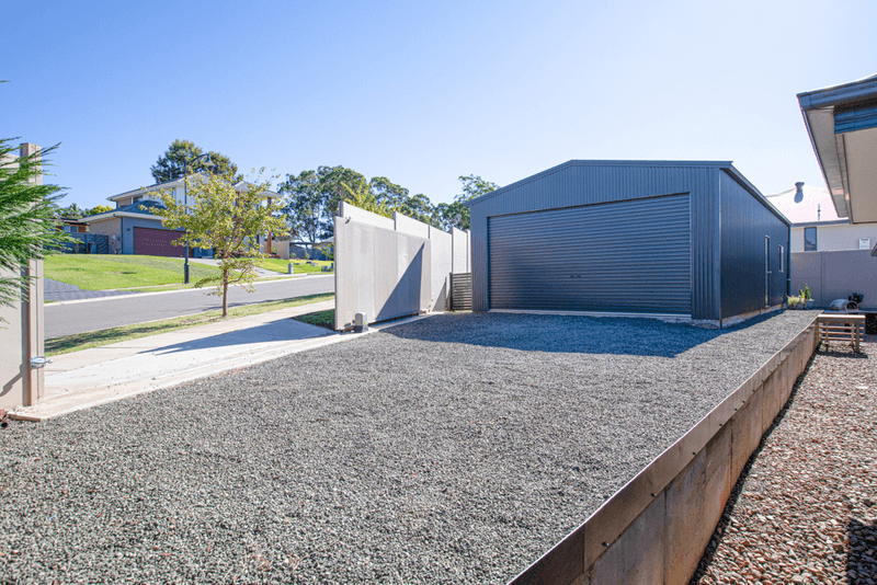 16 Rampling Avenue, NORTH ROTHBURY, NSW 2335