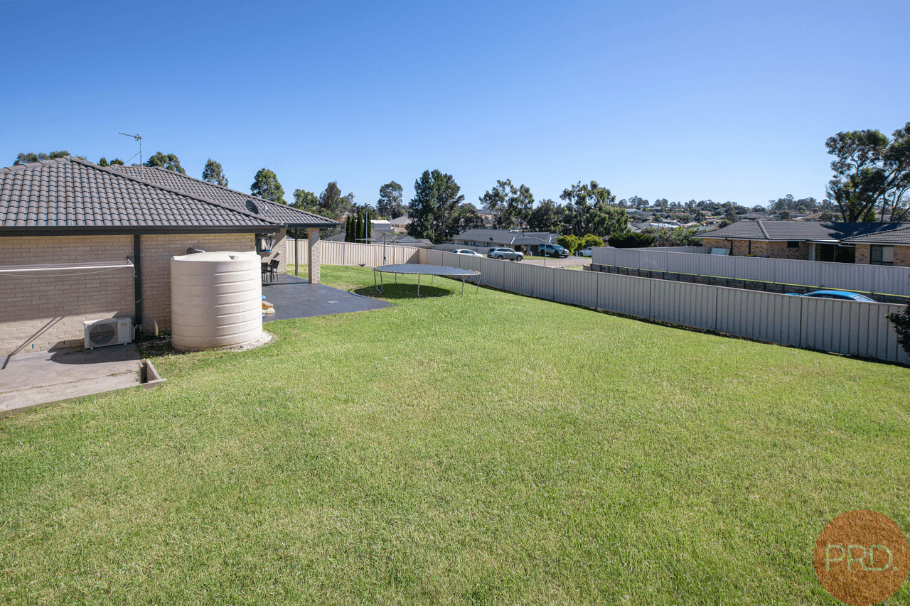 27 Fernleigh Avenue, RUTHERFORD, NSW 2320