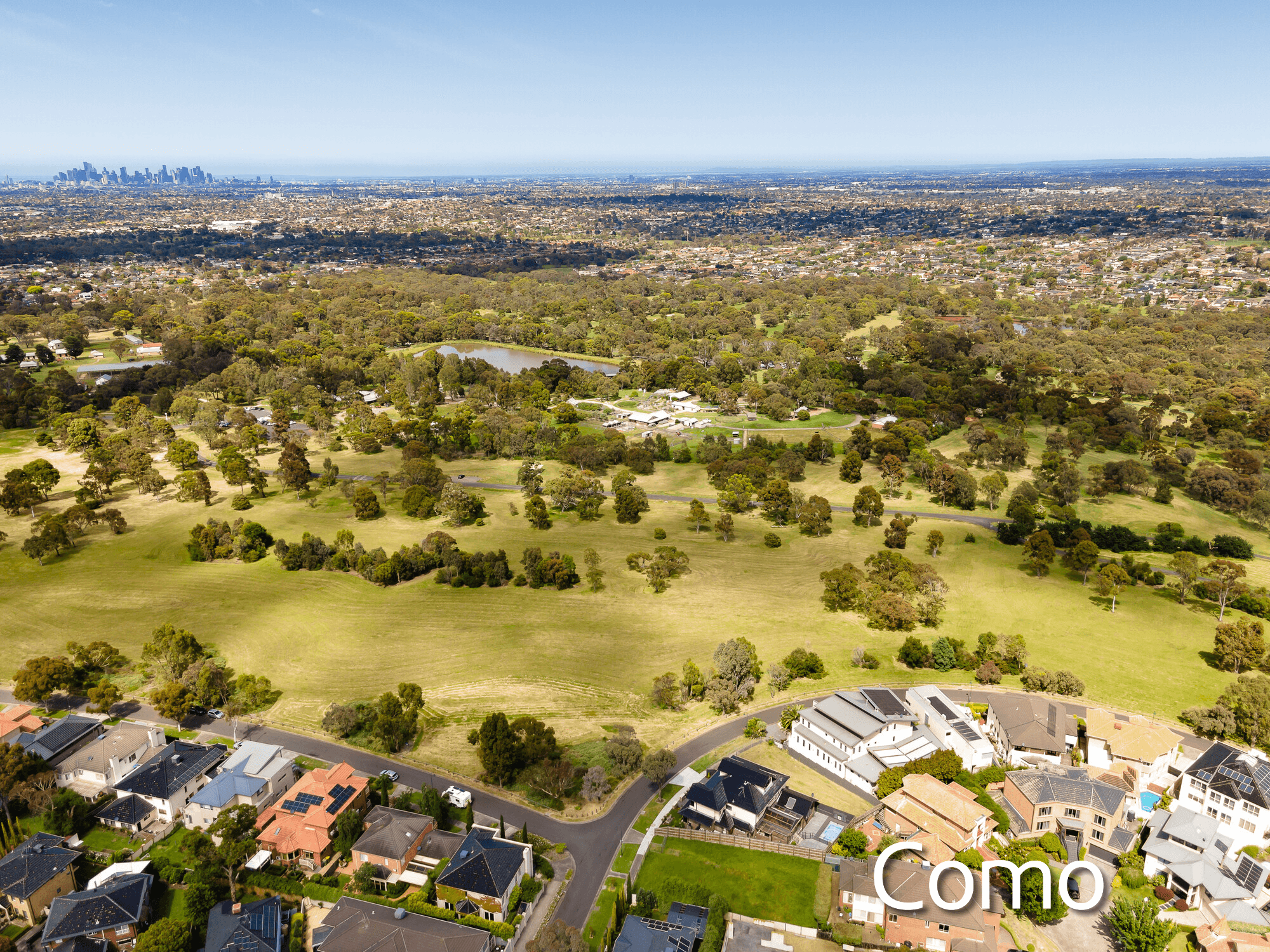 4 Parkview Crescent, BUNDOORA, VIC 3083