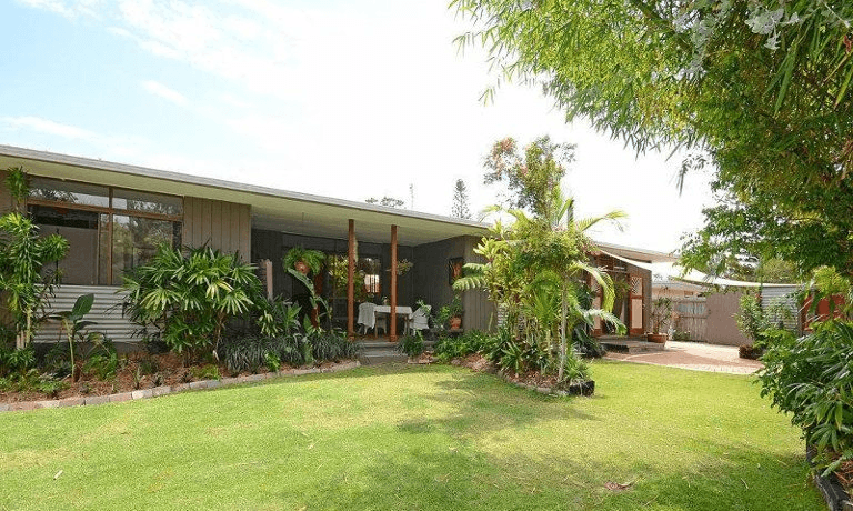 92 TRURO Street, TORQUAY, QLD 4655