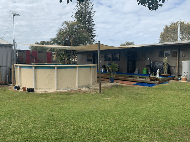 92 TRURO Street, TORQUAY, QLD 4655