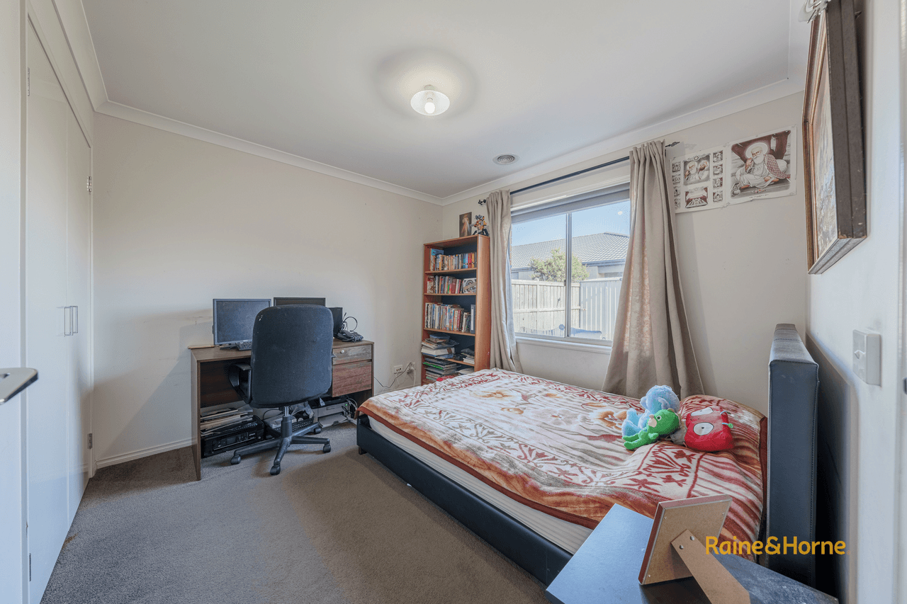 92 Glenelg Street, CLYDE NORTH, VIC 3978