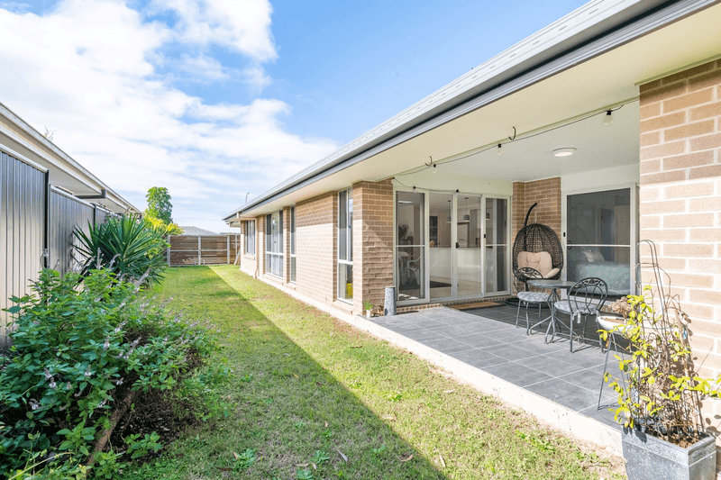 5 Humpback Crescent, SAFETY BEACH, NSW 2456