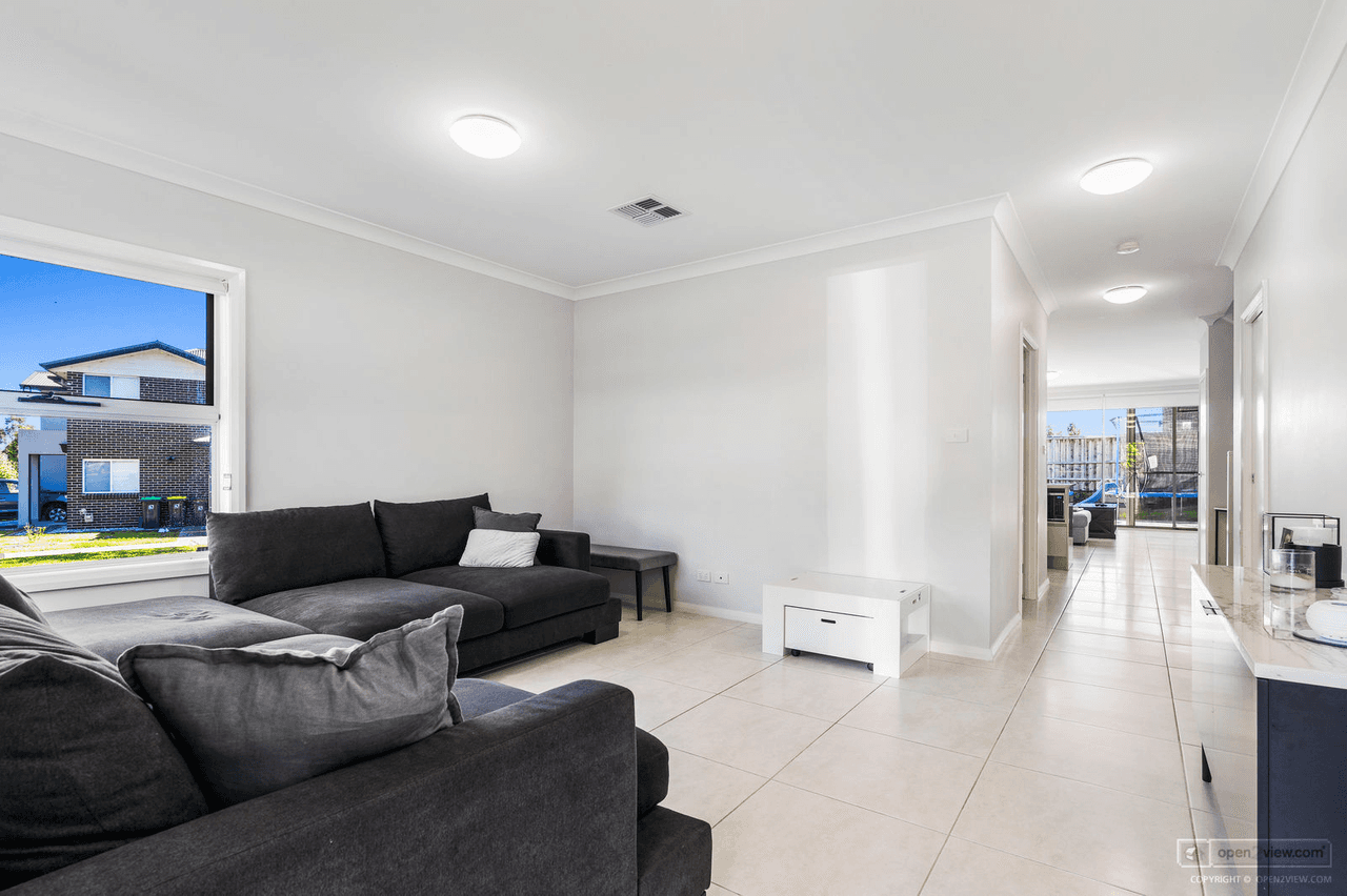 82A Longhurst Street, ORAN PARK, NSW 2570