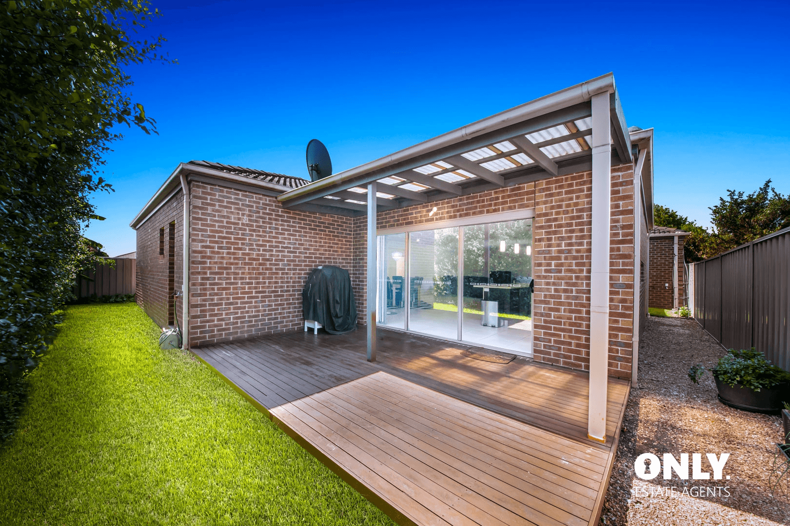 21 Northumbria Street, Cranbourne East, VIC 3977