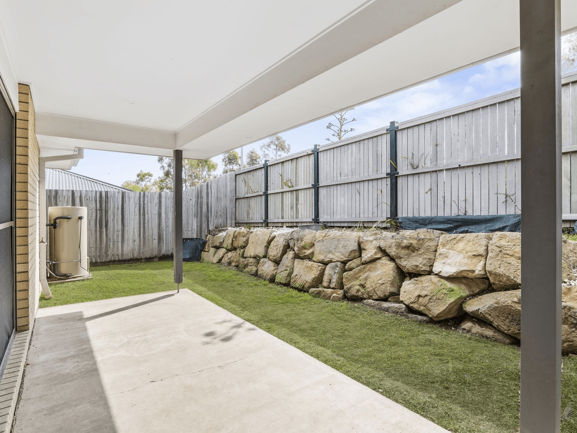 18 Tappen Street, YARRABILBA, QLD 4207