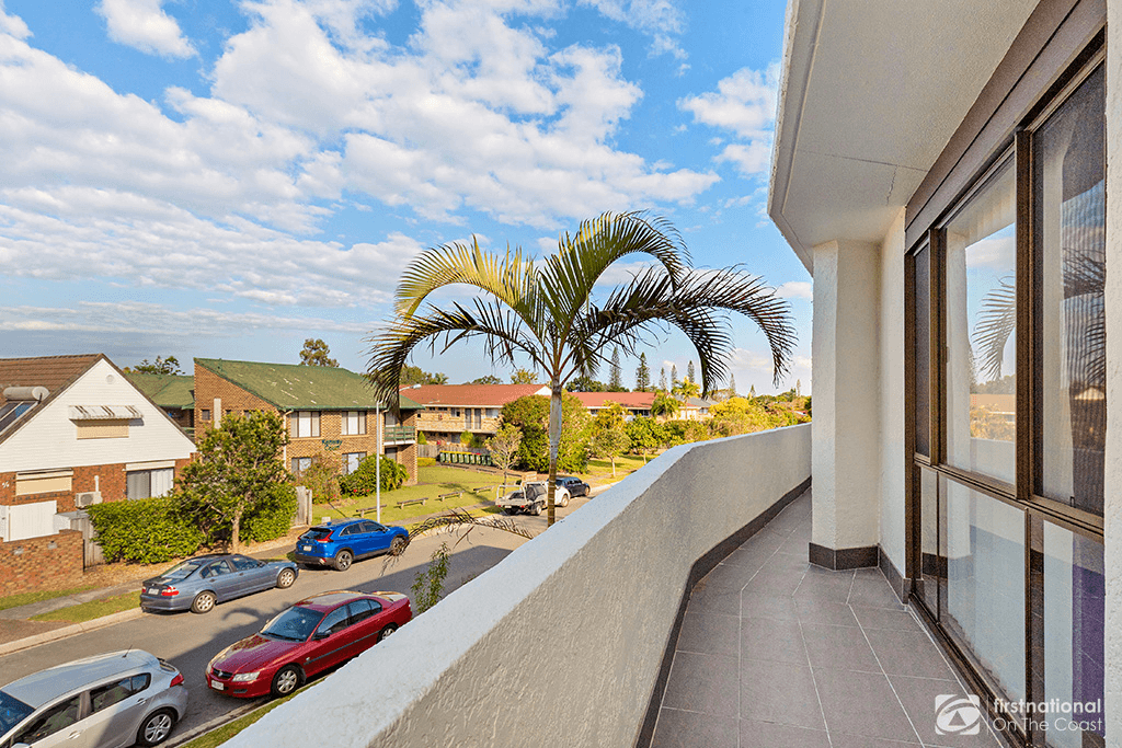 5/8 Duet Drive, MERMAID WATERS, QLD 4218