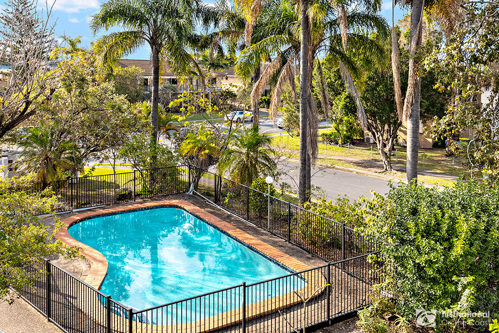 5/8 Duet Drive, MERMAID WATERS, QLD 4218