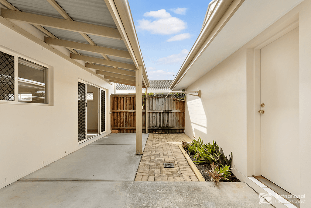 2/94 Sunshine Parade, MIAMI, QLD 4220