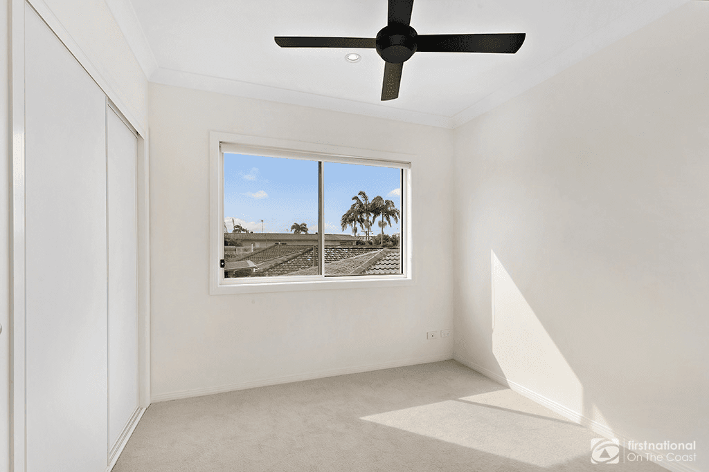 2/94 Sunshine Parade, MIAMI, QLD 4220