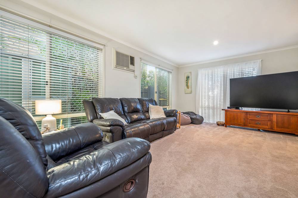 3 Mangrove Court, Rothwell, QLD 4022