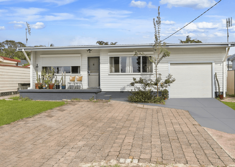 10 Delia Avenue, BUDGEWOI, NSW 2262