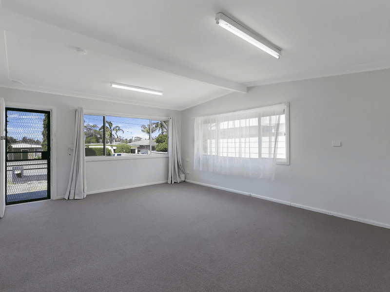 10 Delia Avenue, BUDGEWOI, NSW 2262