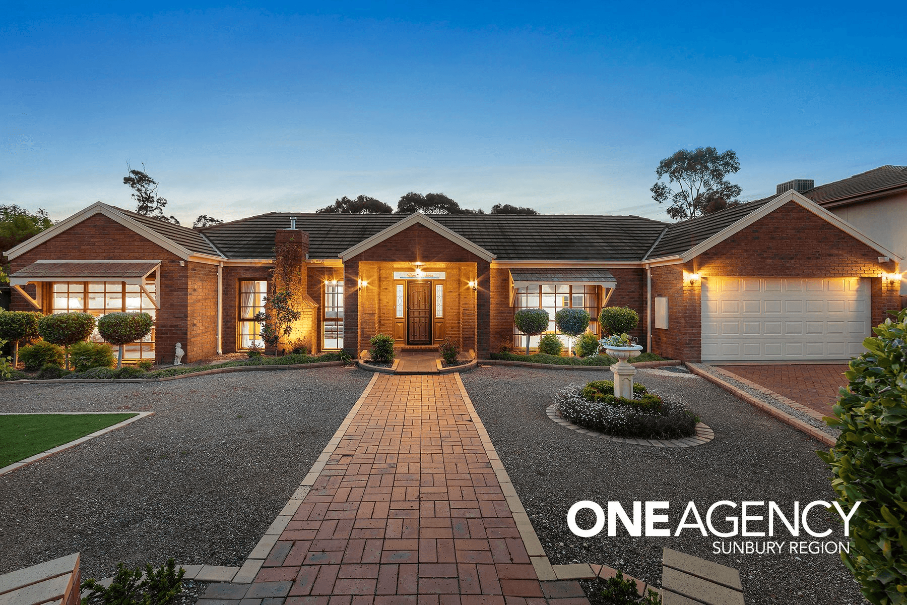 7 Wattle Drive, SUNBURY, VIC 3429